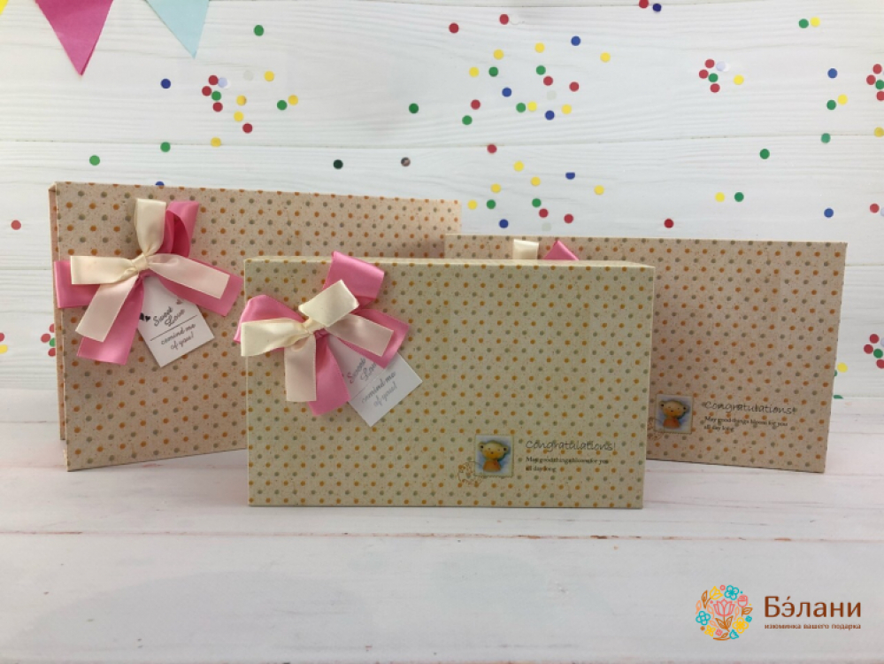 Подарочная коробка "Burlesque" пудра