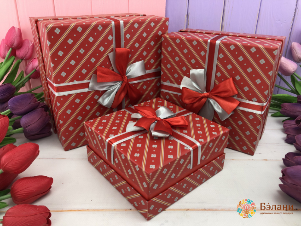 Подарочная коробка "On style" красная