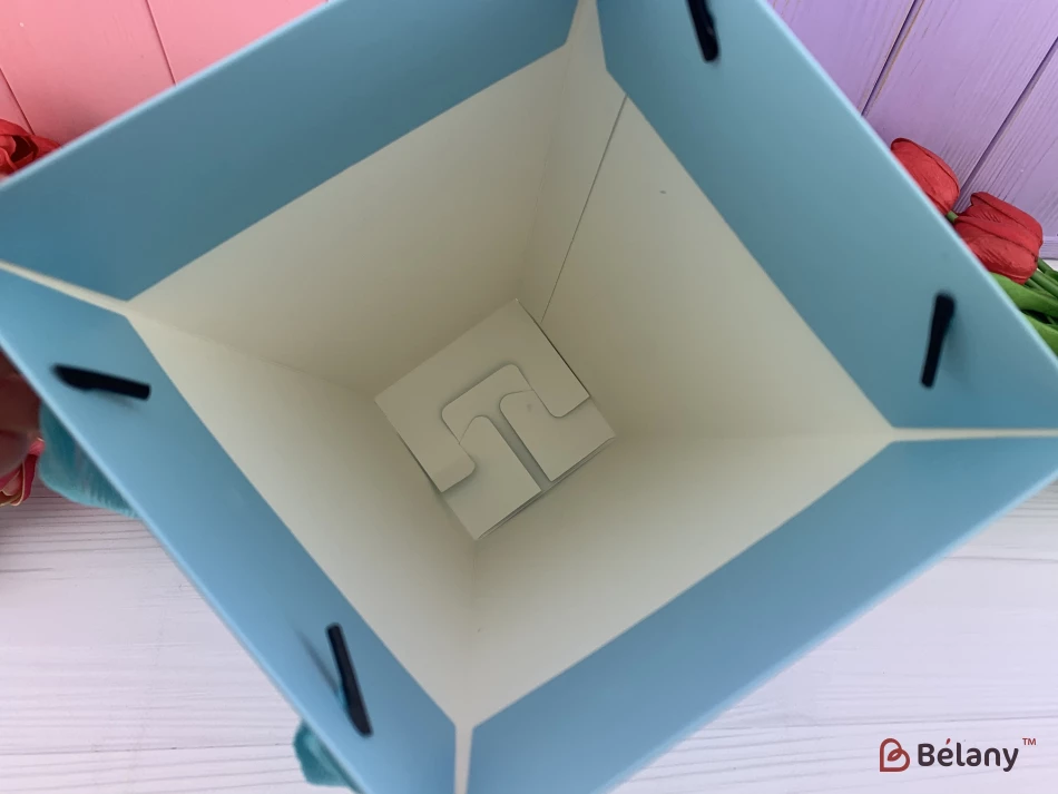 Складная флористическая коробка "Трапеция" голубая | 2