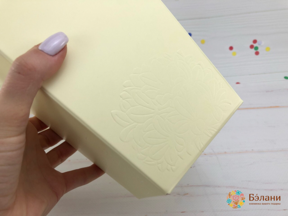 Складная флористическая коробка "Плотная" ваниль | 2