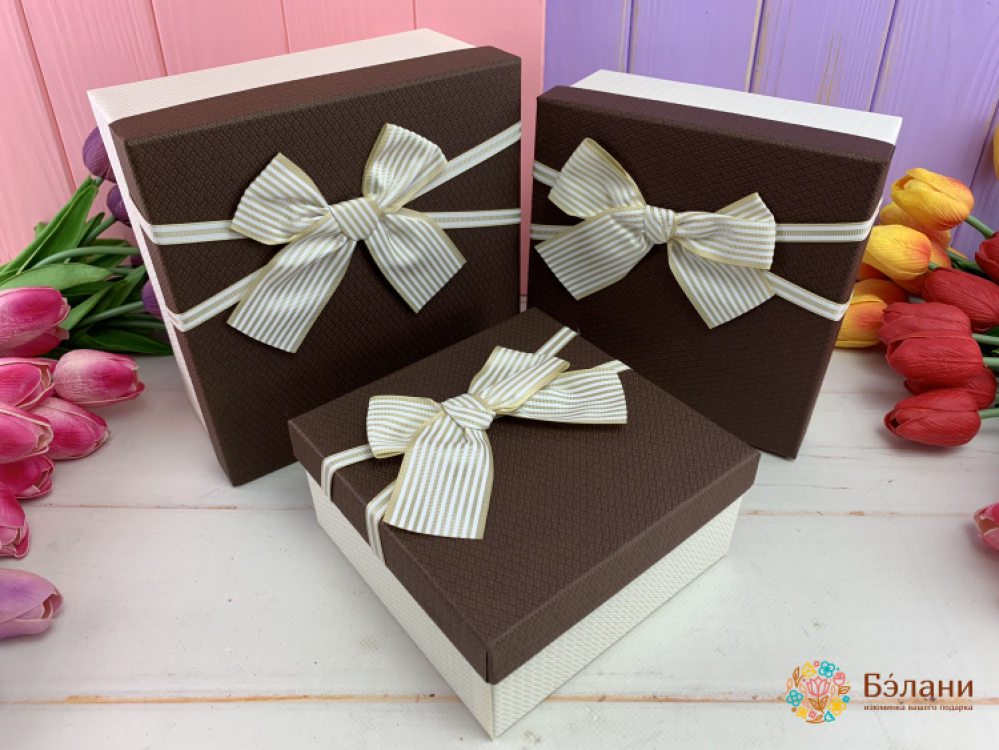 Подарочная коробка "Серый бант" коричневая