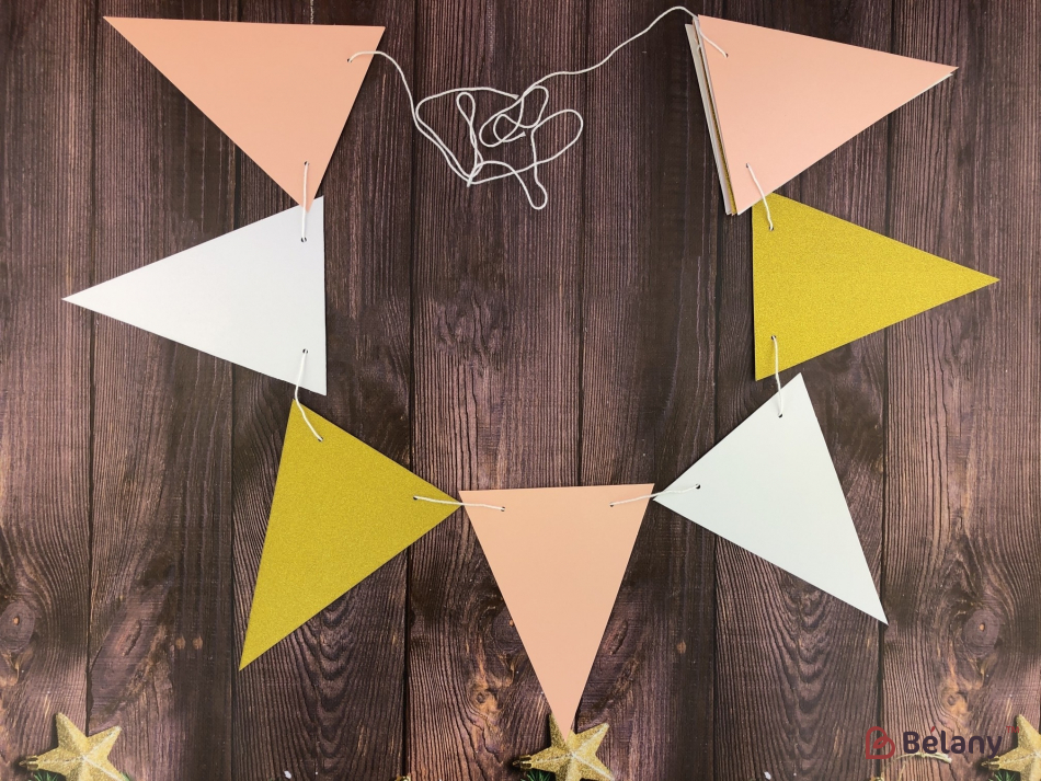 Гірлянда "Gold triangle"