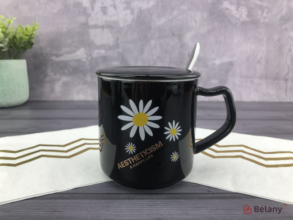 Керамічна чашка "Ромашка" чорна