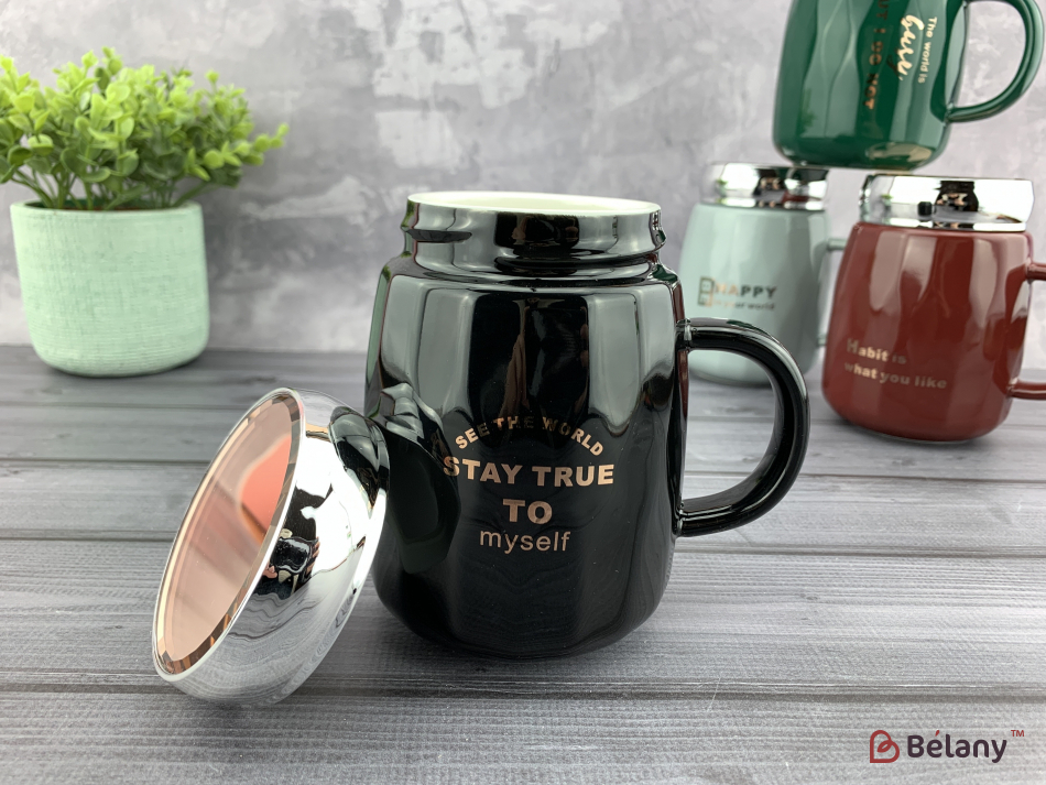 Керамічна чашка "See the world" чорна