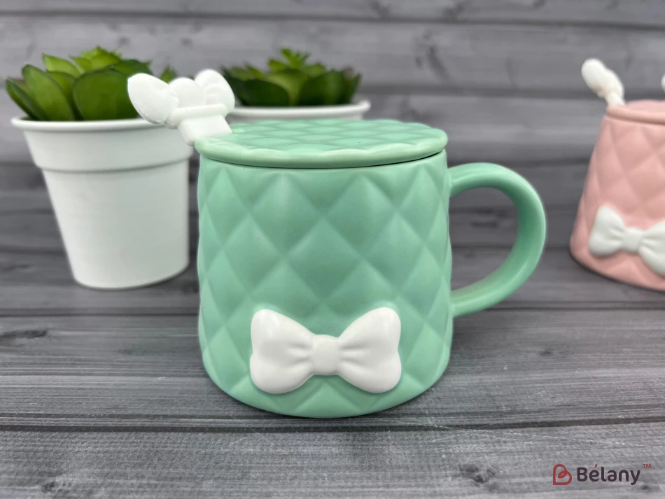 Керамічна чашка "Softy bow" м'ята