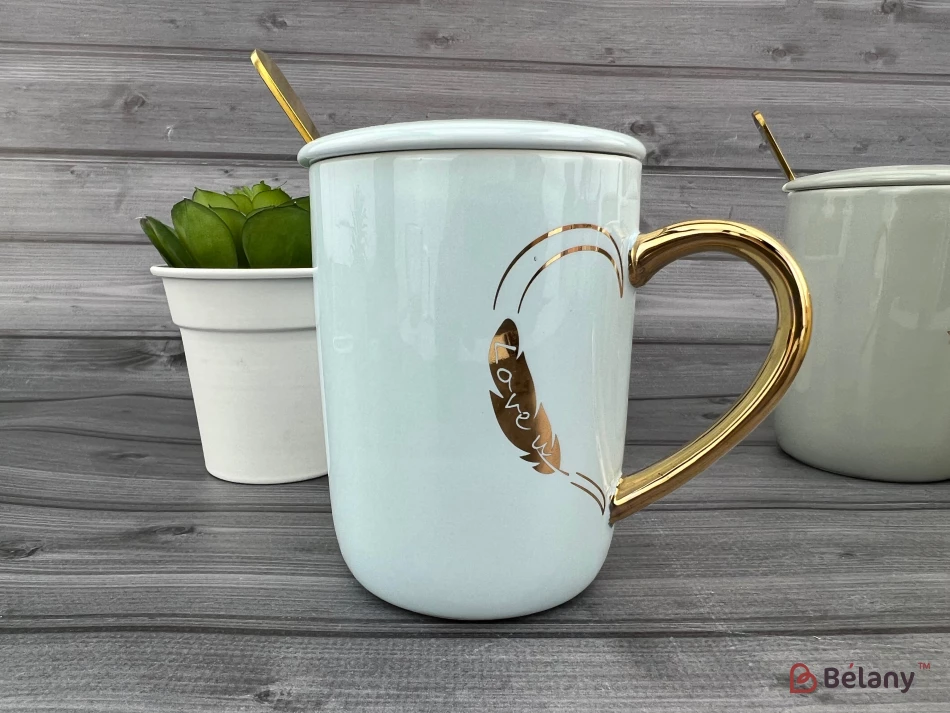 Керамическая чашка "Half Heart" голубая