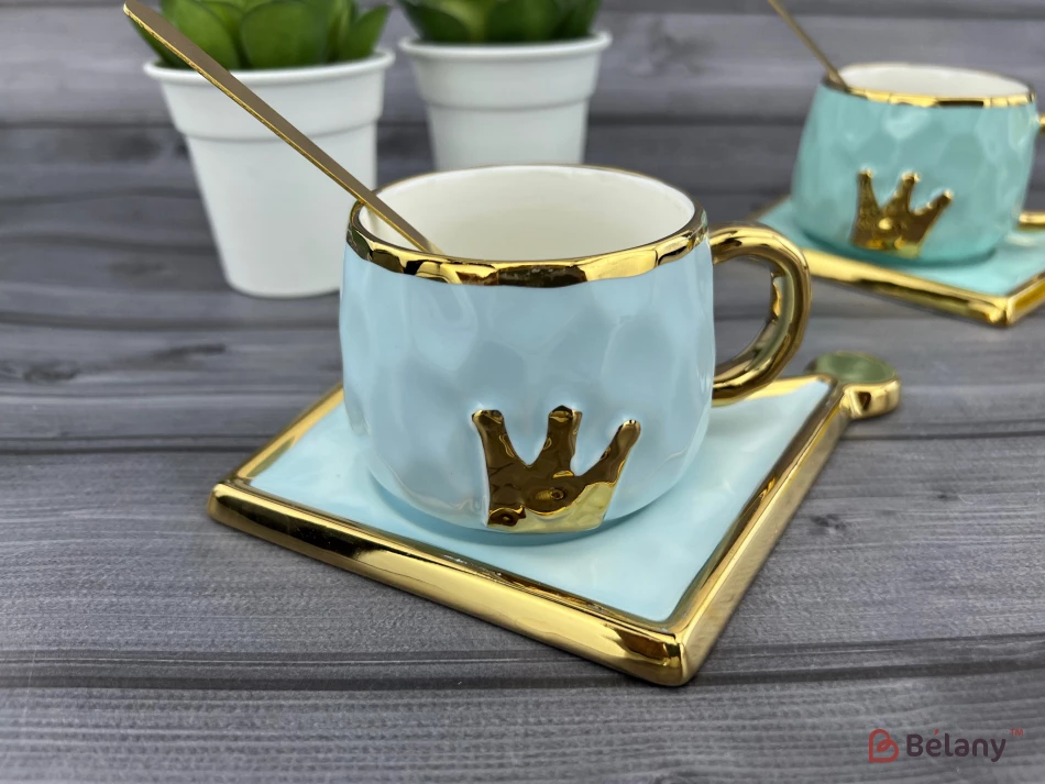 Керамічна чашка із блюдцем "Gold crown" небесна