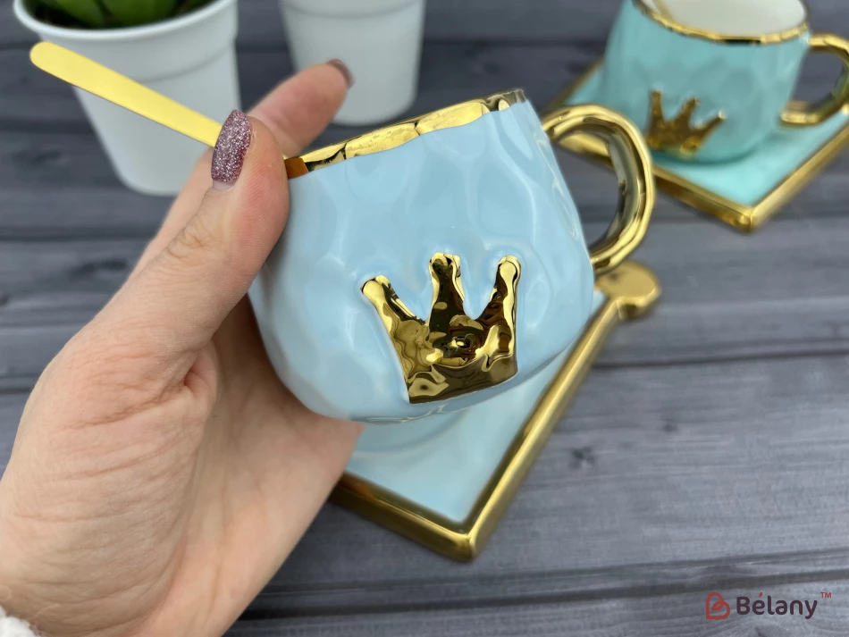 Керамічна чашка із блюдцем "Gold crown" небесна | 2