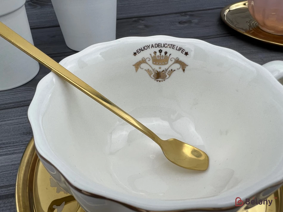 Керамическая чашка с блюдцем "Honnestly" белая | 3