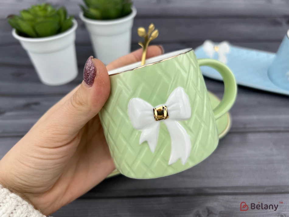Керамічна чашка із блюдцем "Softy bow" зелена | 2