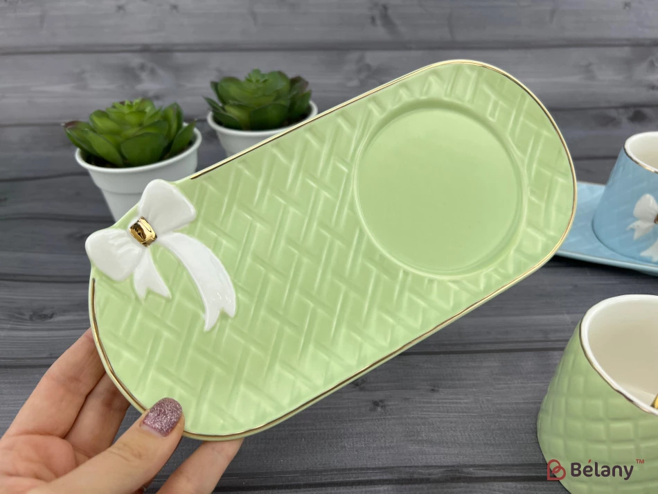 Керамічна чашка із блюдцем "Softy bow" зелена | 3