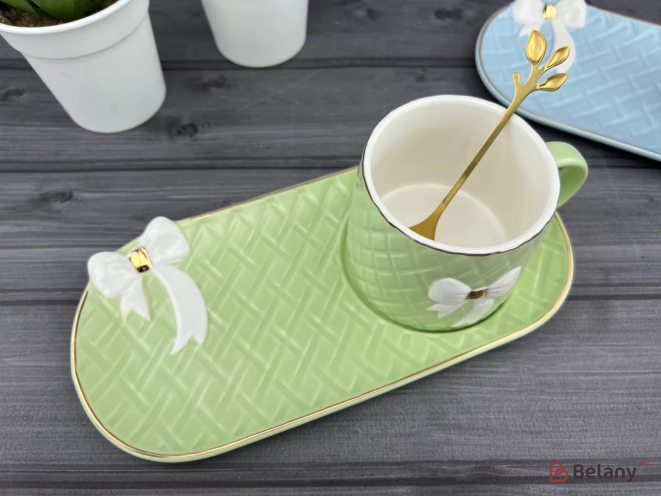 Керамічна чашка із блюдцем "Softy bow" зелена | 4