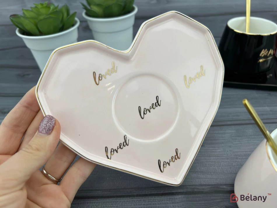 Керамическая чашка с блюдцем "Be mine" розовая | 4