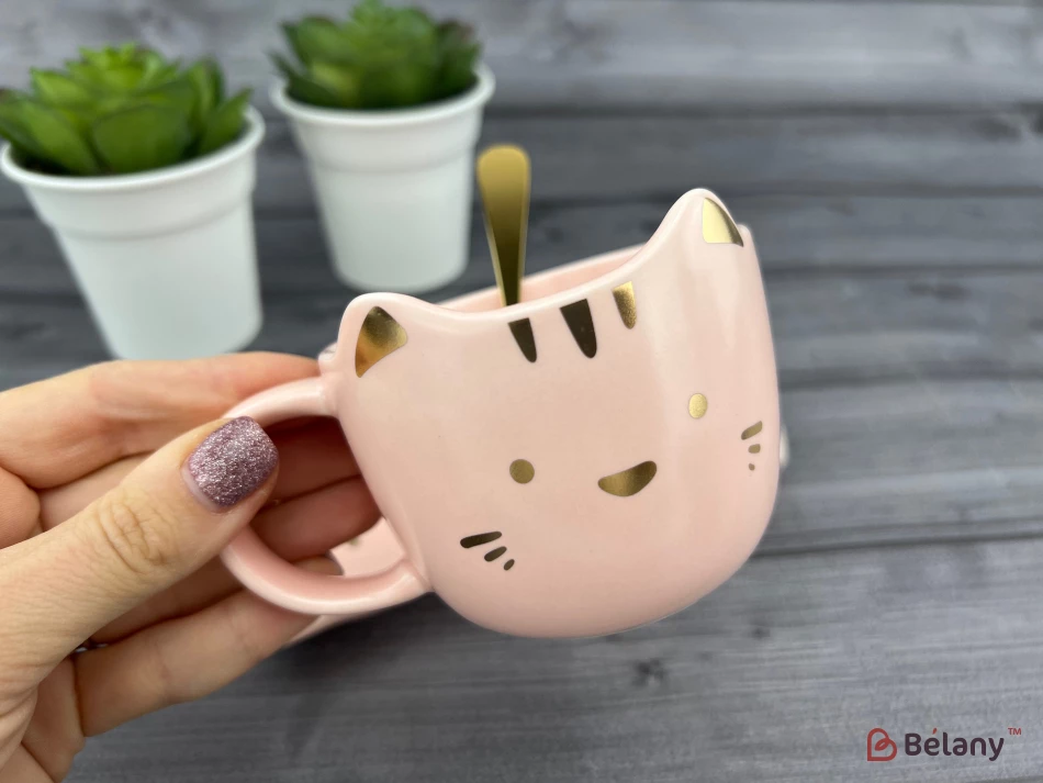 Керамическая чашка с блюдцем "Meow" розовая | 2