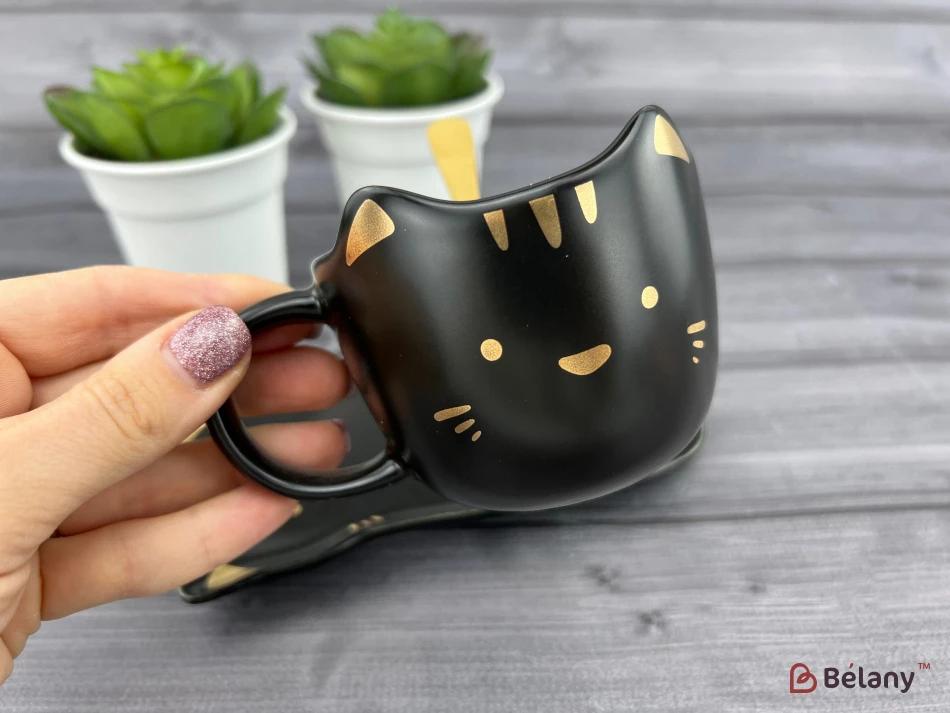 Керамическая чашка с блюдцем "Meow" черная | 2