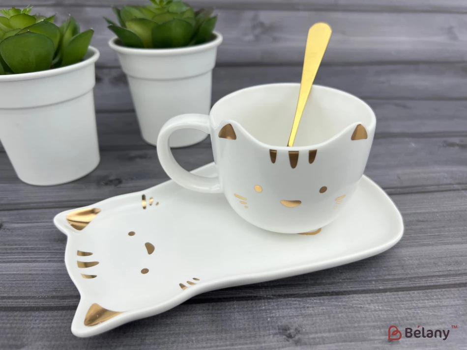 Керамическая чашка с блюдцем "Meow" белая