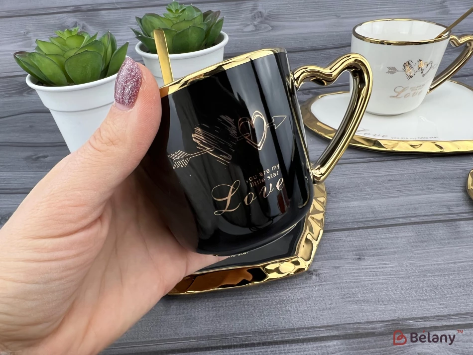 Керамическая чашка с блюдцем "Deep Gold heart" черная | 2