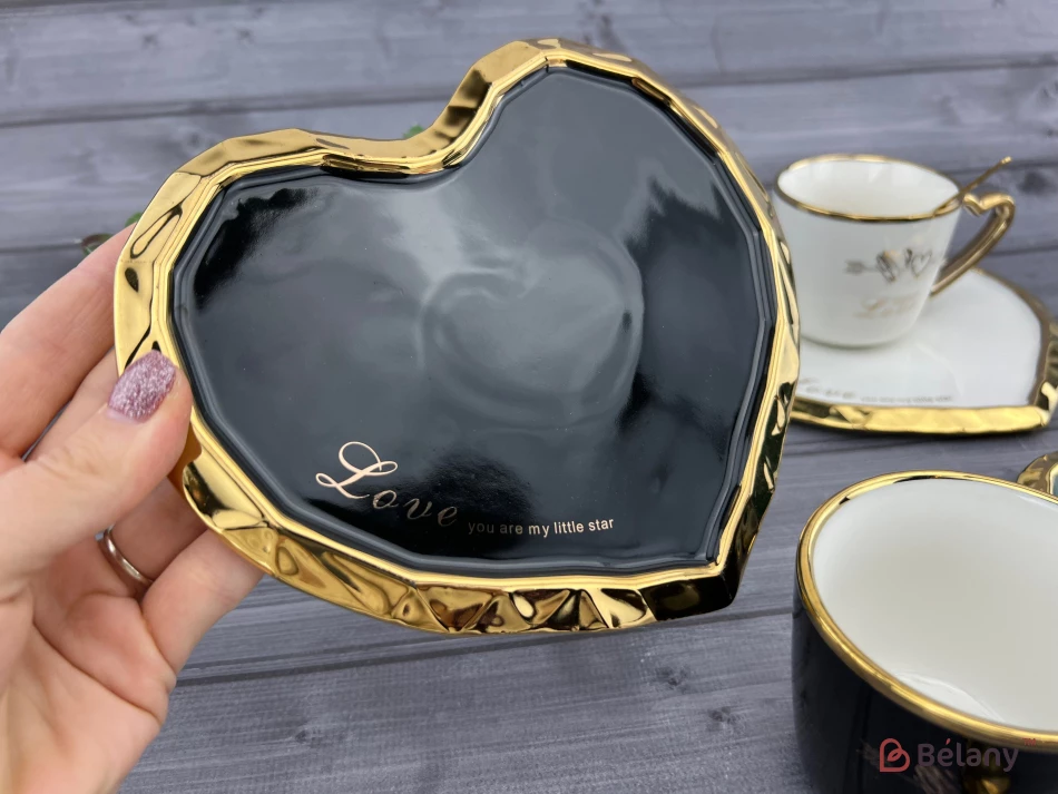 Керамическая чашка с блюдцем "Deep Gold heart" черная | 5
