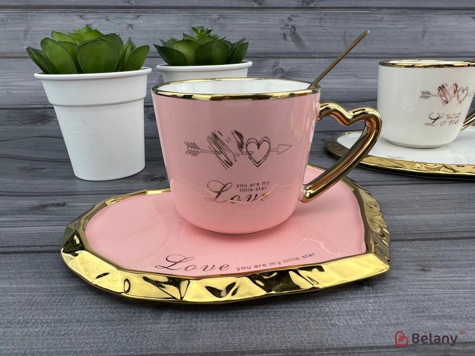 Керамическая чашка с блюдцем "Deep Gold heart" розовая