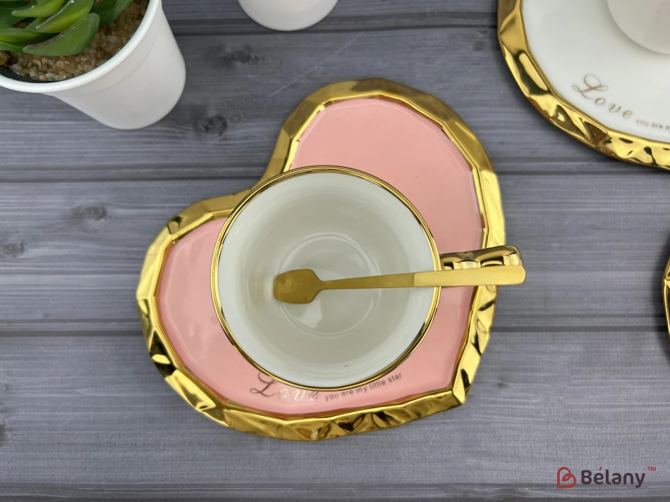 Керамическая чашка с блюдцем "Deep Gold heart" розовая | 3