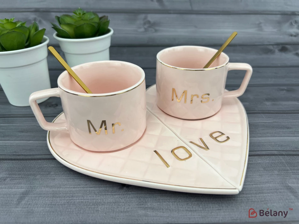 Керамическая чашка с блюдцем "One whole" розовая