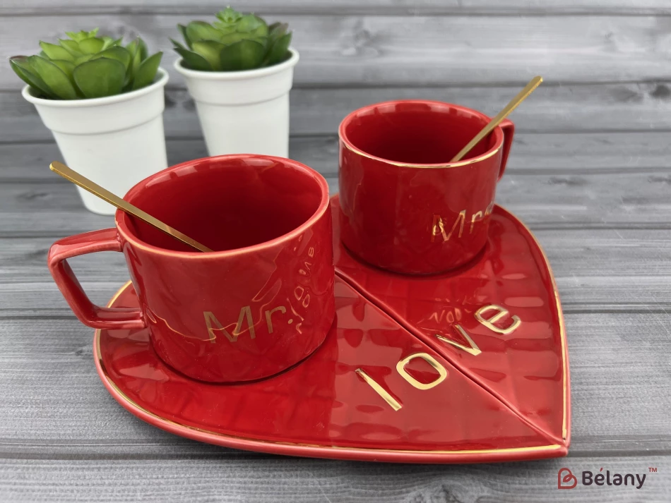 Керамическая чашка с блюдцем "One whole" красная