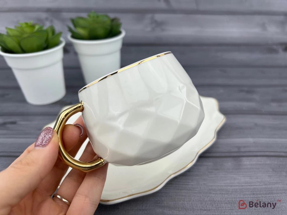 Керамическая чашка с блюдцем "Oyster" белая | 2