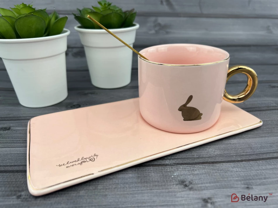 Керамічна чашка із блюдцем "Animals" рожева