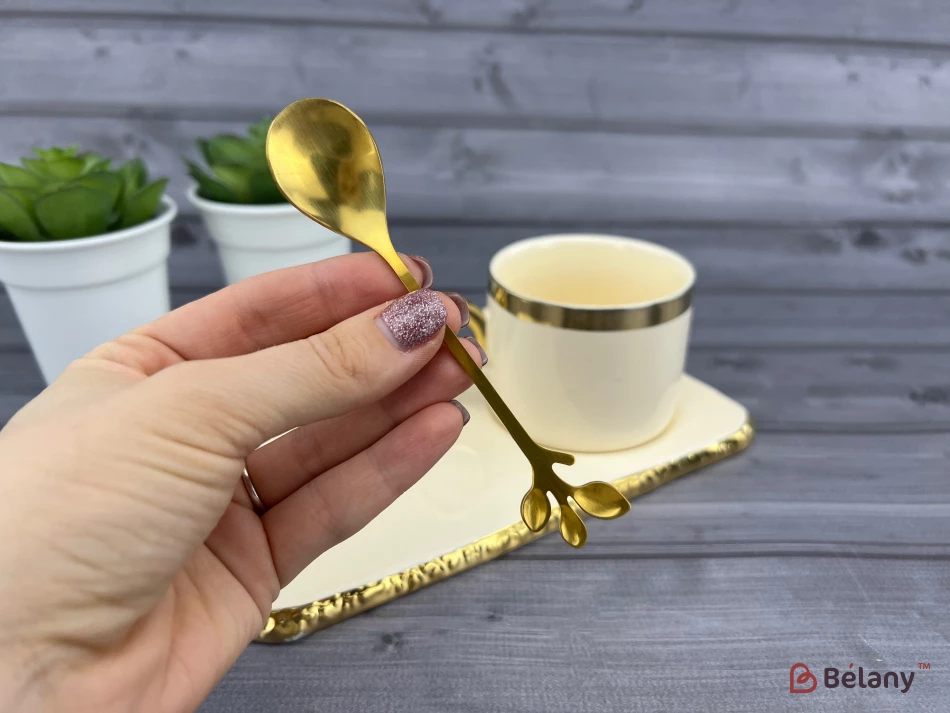 Керамическая чашка с блюдцем "Gold edge" кремовая | 3