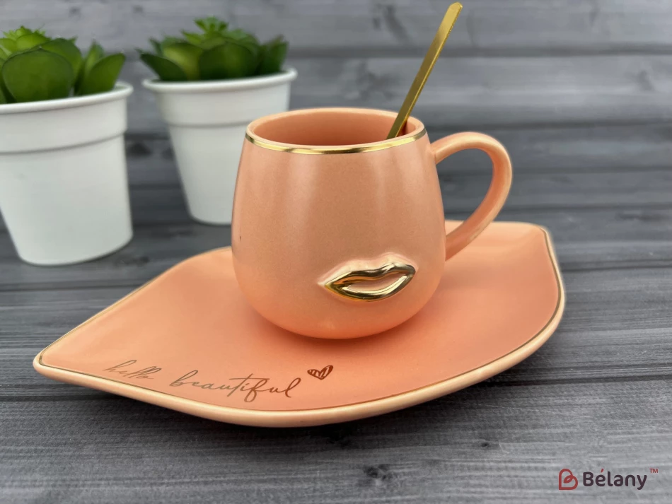 Керамическая чашка с блюдцем "Sweet Lips" розовая