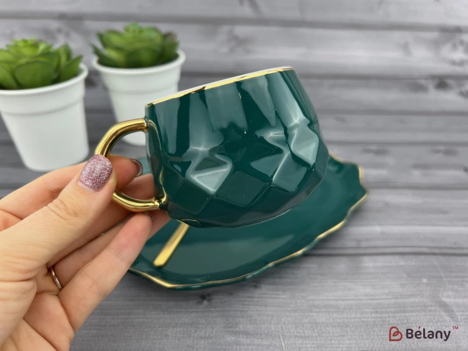 Керамическая чашка с блюдцем "Oyster" изумруд | 2