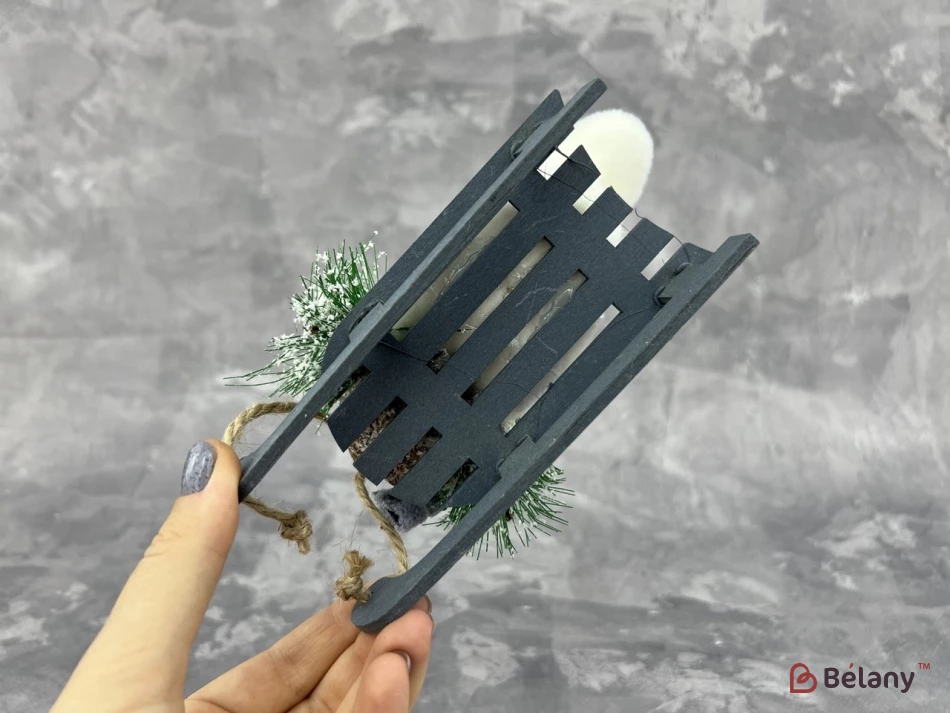 Новорічний декор "Білочка на санчатах". | 4