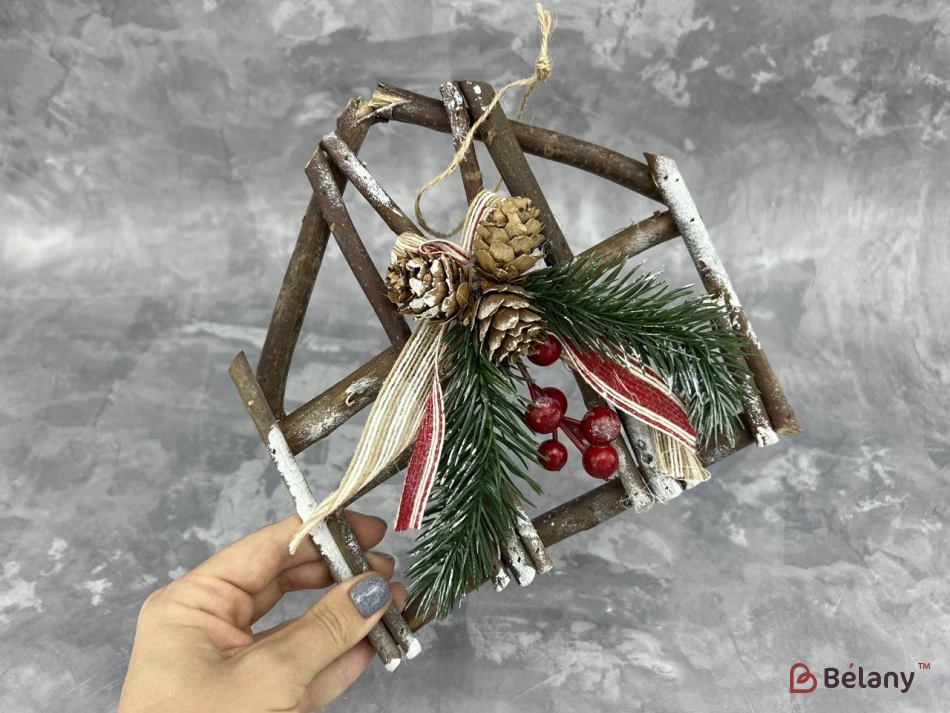 Елочная игрушка "Пенёк бежевый с комозицией" | 2