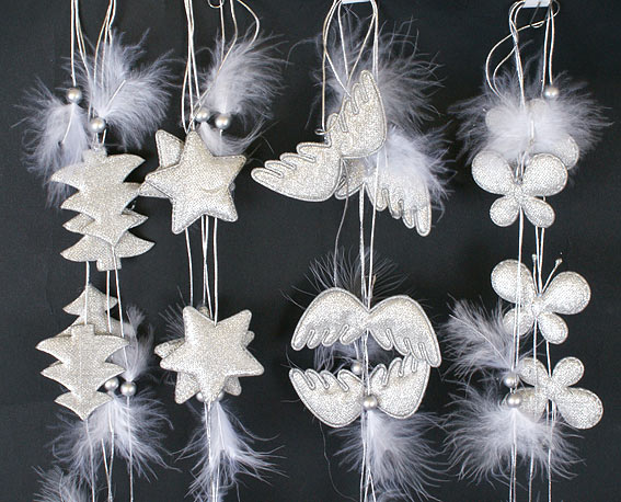 Гірлянда зі стрічок, пуху та декоративних фігурок 200см, 4 дизайни