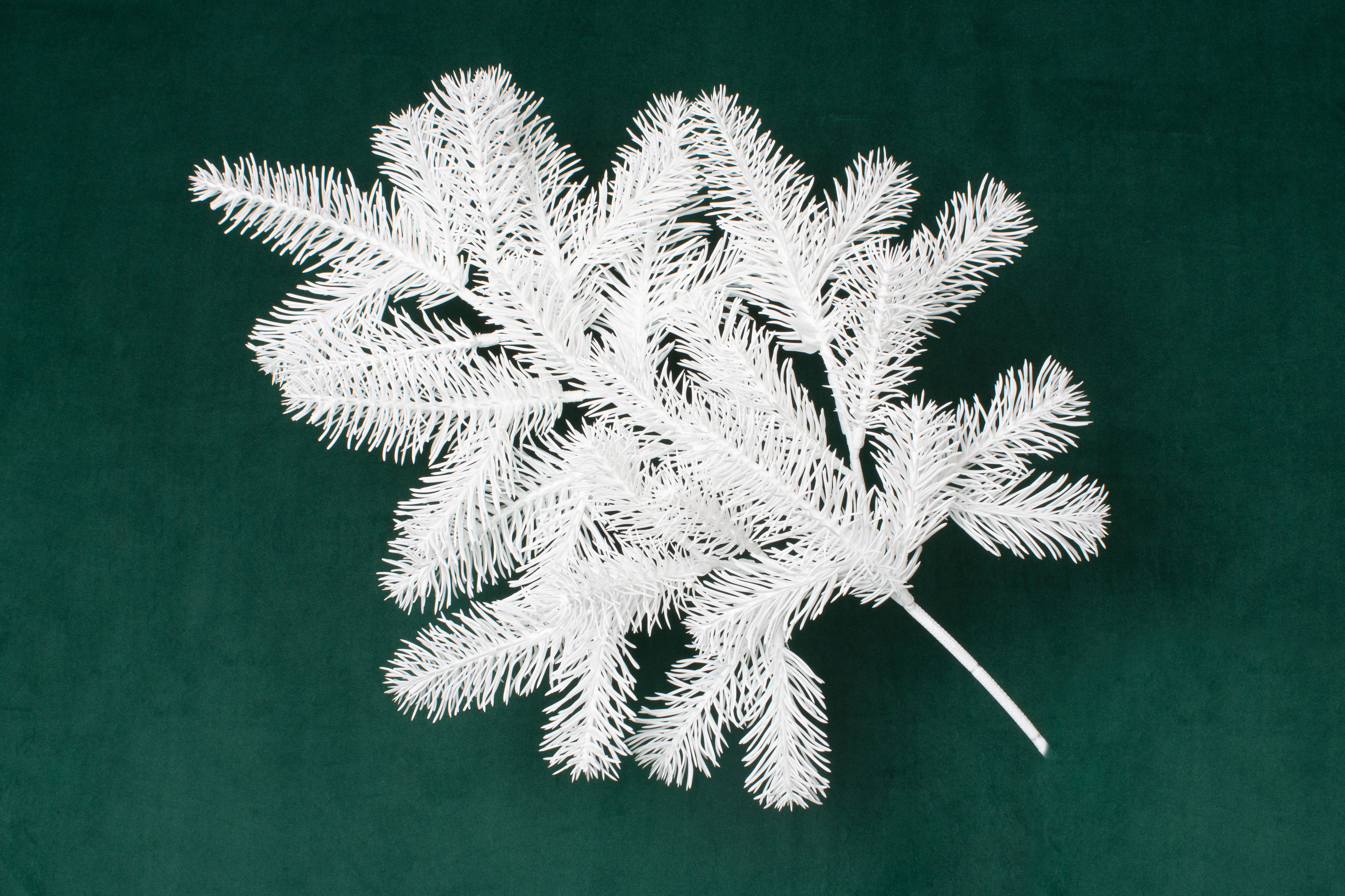 Гiлка лита Premium бiла 53см