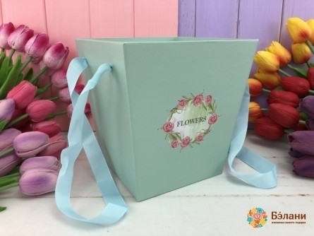 Голубая коробка для цветов "Flowers"