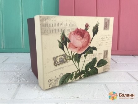 Коробка "Троянди з марками" (набір з 10 шт)