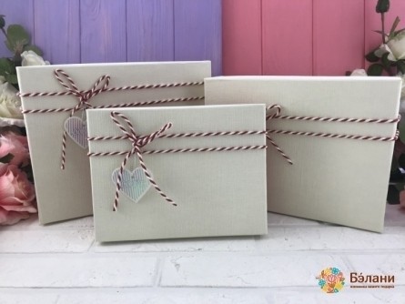 Подарочная коробка "Texture" белая M