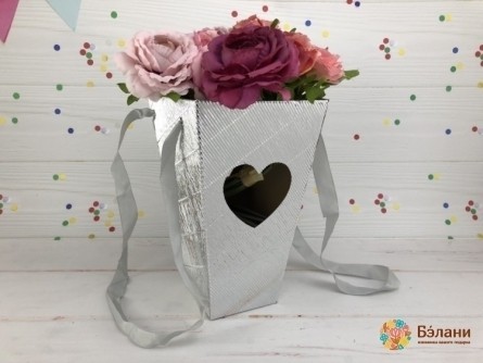 Складная флористическая коробка "Love inside серебро