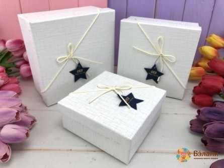 Подарункова коробка "Star and Line" біла