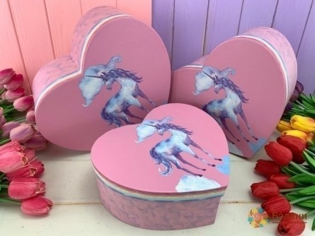 Коробка в форме сердца "Unicorn" розовая