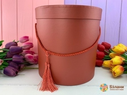 Круглая коробка "Matte" красная