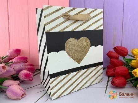 Подарочный пакет "Love is" сердце L