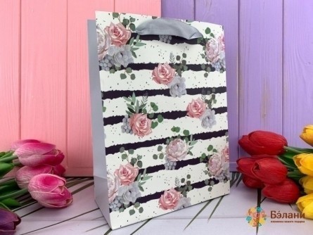 Подарочный пакет "Spring roses" серый S