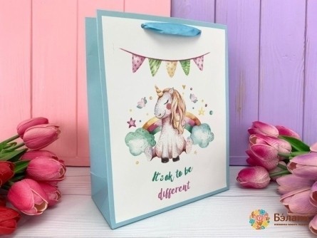 Подарочный пакет "Unicorns" белый M