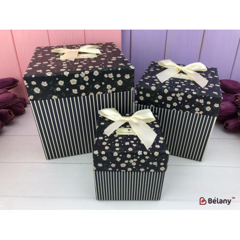 Квадратная подарочная коробка "Flowery" синяя