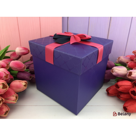 Подарочная коробка "Lilac"