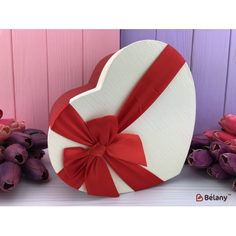 Коробка в форме сердца "Red and white" белая