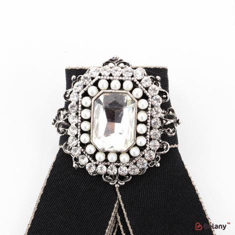 Брошь "Gems and pearls"