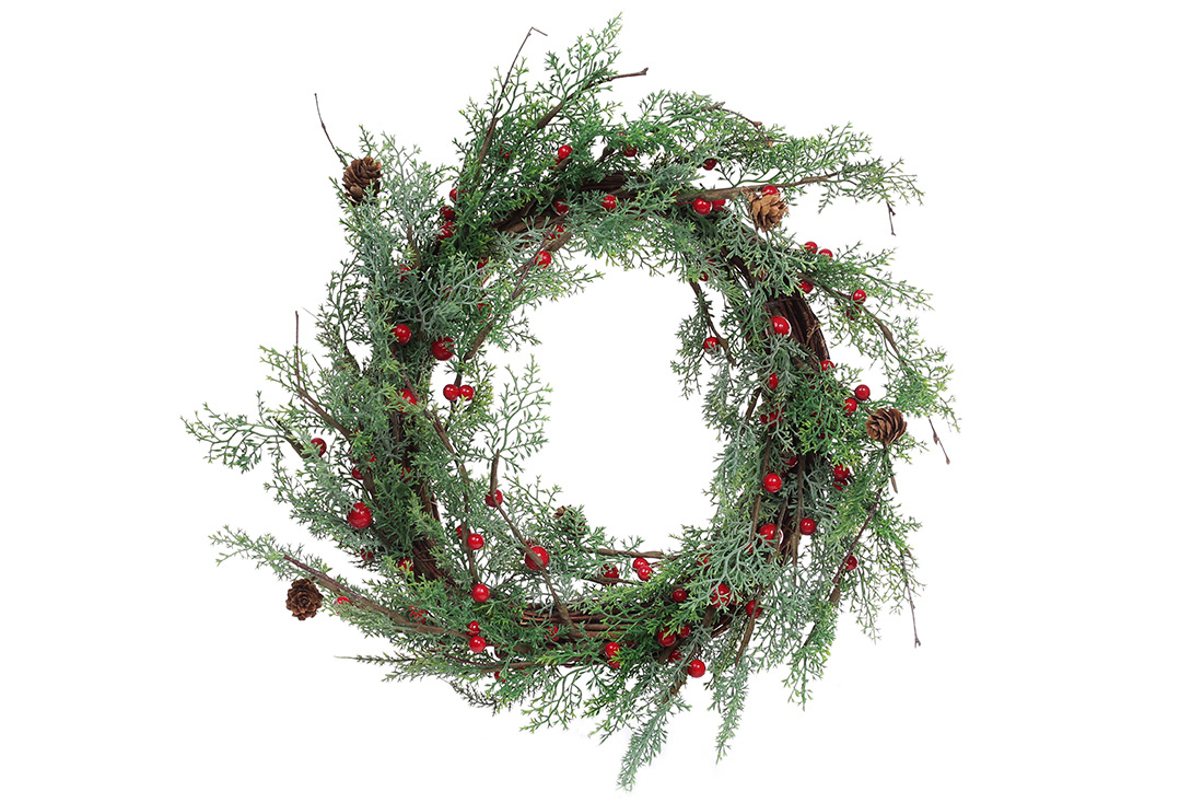 Вінок зі штучної хвої з ягодами та шишками - Фото